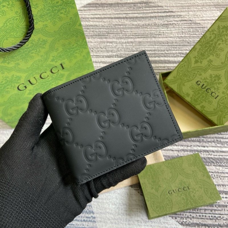 G*u*i wallets & purse